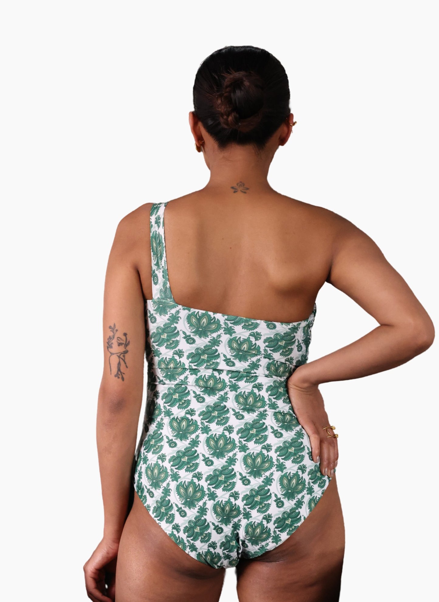 Nova One Piece